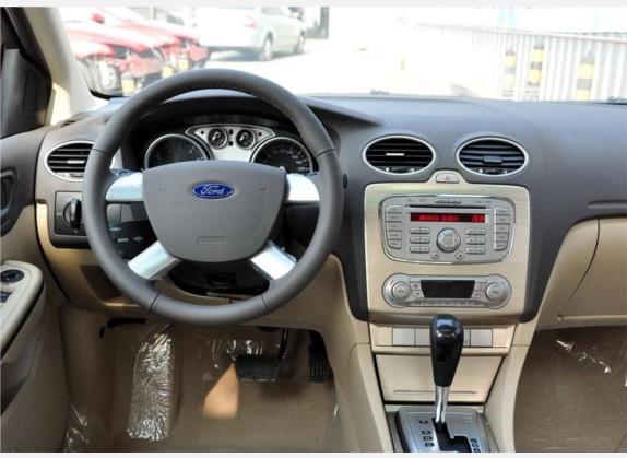 福克斯 2009款 三厢 1.8L 自动豪华型 中控类   驾驶位