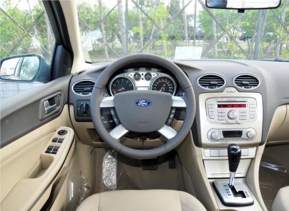 福克斯 2011款 三厢 1.8L 自动豪华型 中控类   驾驶位