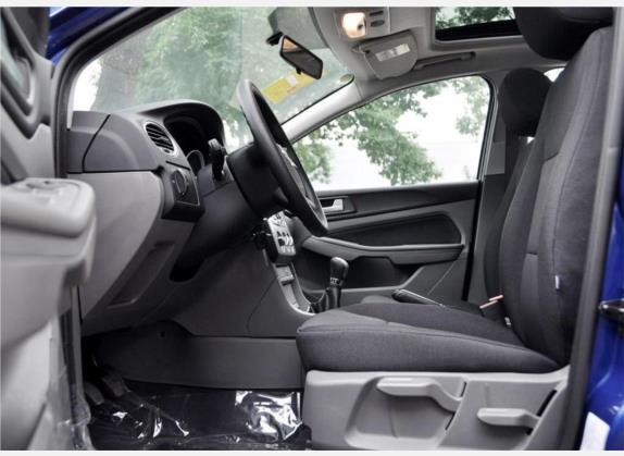 福克斯 2011款 两厢 1.8L 手动舒适型 车厢座椅   前排空间