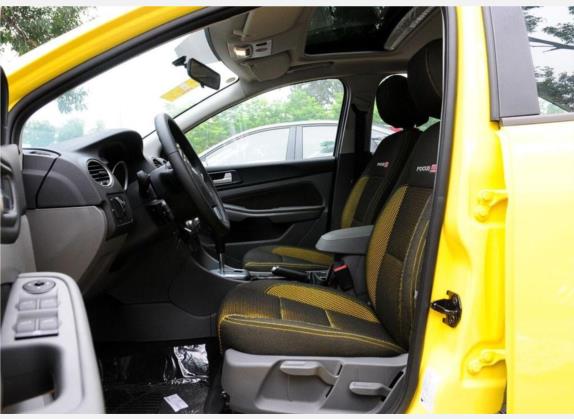 福克斯 2011款 两厢 2.0L 自动运动型 车厢座椅   前排空间