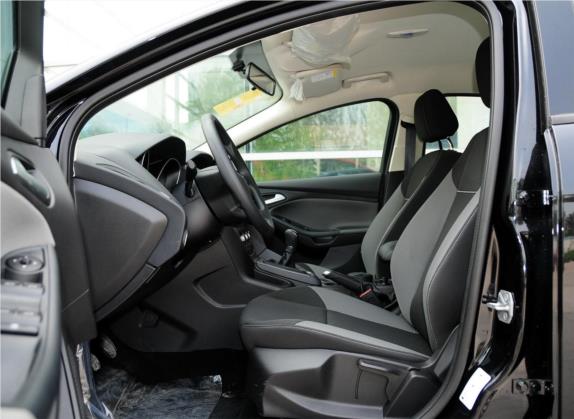 福克斯 2012款 两厢 1.6L 手动舒适型 车厢座椅   前排空间
