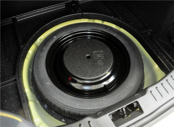 福克斯 2012款 两厢 1.6L 自动舒适型 其他细节类   备胎