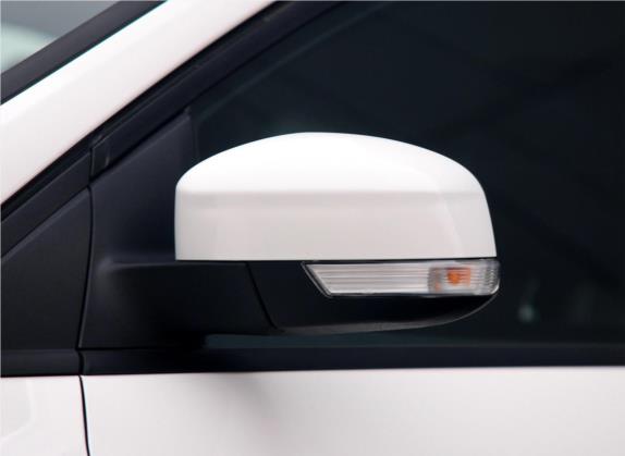 福克斯 2012款 两厢 1.6L 自动风尚型 外观细节类   外后视镜