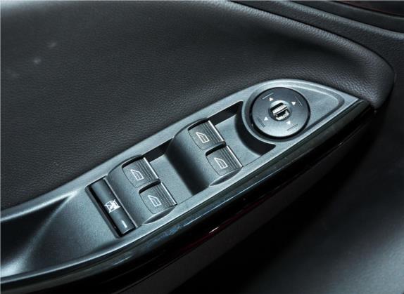 福克斯 2012款 两厢 2.0L 自动豪华运动型 车厢座椅   门窗控制