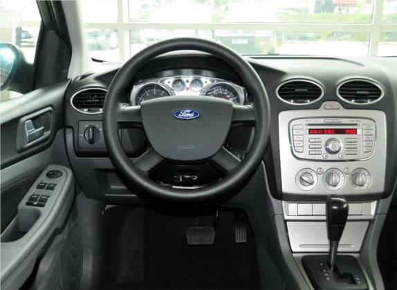 福克斯 2012款 两厢经典 1.8L 自动基本型 中控类   驾驶位