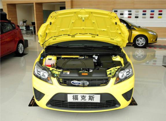 福克斯 2012款 两厢经典 1.8L 自动基本型 其他细节类   发动机舱