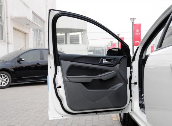 福克斯 2013款 两厢经典 1.8L 手动基本型 车厢座椅   前门板