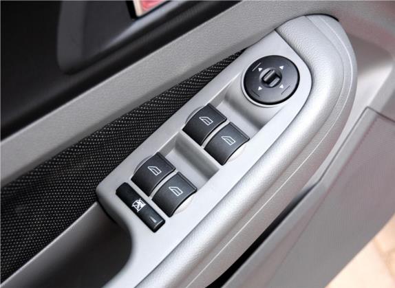 福克斯 2013款 两厢经典 1.8L 自动基本型 车厢座椅   门窗控制