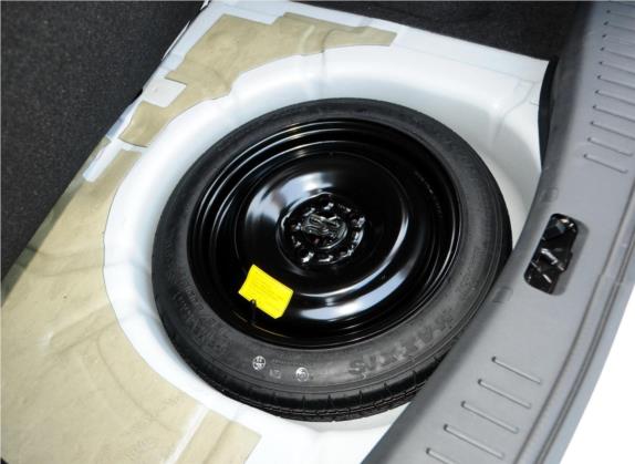 福克斯 2014款 两厢经典 1.8L 自动酷白典藏版 其他细节类   备胎