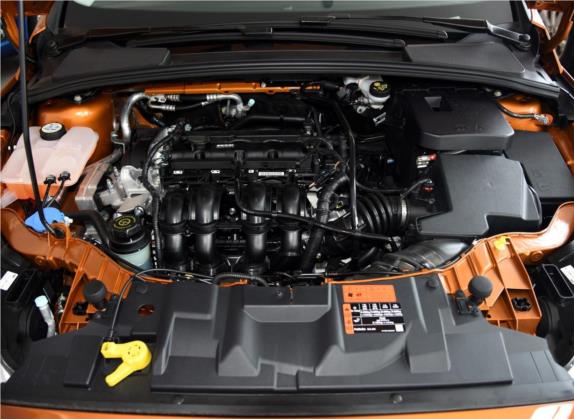 福克斯 2015款 两厢 1.6L 自动风尚型 其他细节类   发动机舱
