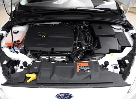福克斯 2015款 两厢 EcoBoost 180 自动精英型 其他细节类   发动机舱