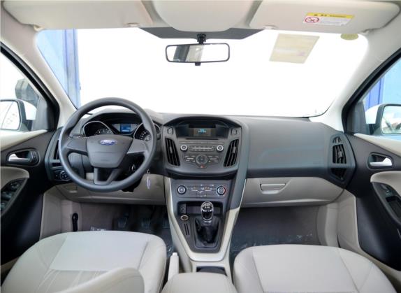 福克斯 2015款 三厢 1.6L 手动舒适型 中控类   中控全图