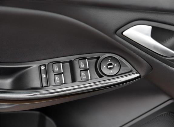 福克斯 2015款 三厢 EcoBoost 125 自动超能风尚型 车厢座椅   门窗控制