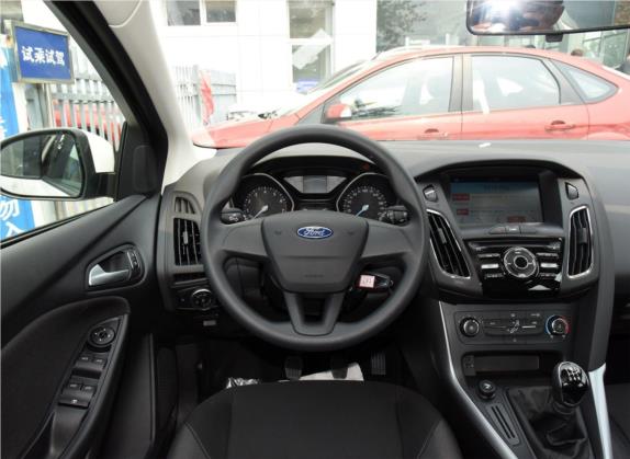 福克斯 2017款 两厢 1.6L 手动舒适型智行版 中控类   驾驶位