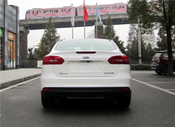 福克斯 2018款 三厢经典 1.6L 手动舒适型智行版 外观   正后