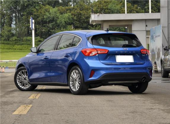 福克斯 2019款 两厢 EcoBoost 180 自动锋耀型 外观   斜后