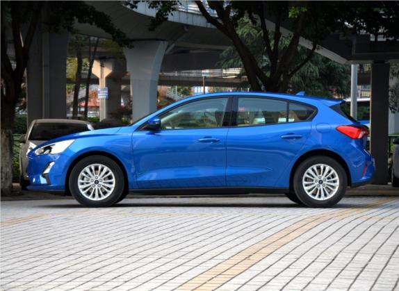 福克斯 2019款 两厢 EcoBoost 125 自动锋潮型 国V 外观   正侧