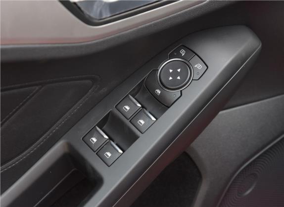 福克斯 2019款 三厢 1.5L 手动锋跃型 国V 车厢座椅   门窗控制