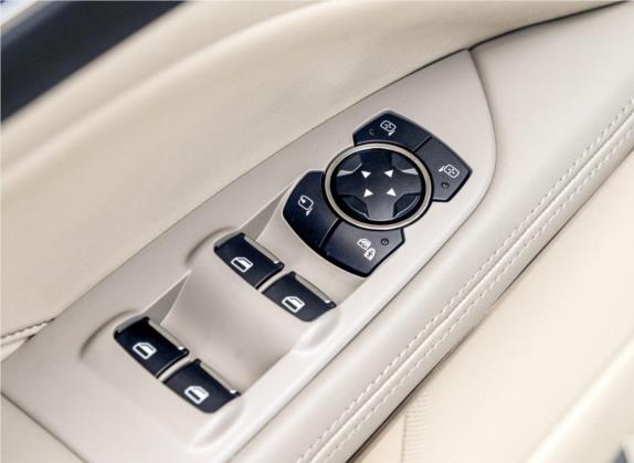 金牛座 2015款 EcoBoost 325 V6旗舰型 车厢座椅   门窗控制