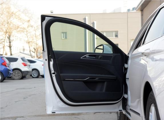 金牛座 2015款 EcoBoost 245 时尚型 车厢座椅   前门板