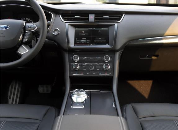 金牛座 2015款 EcoBoost 325 V6时尚型 中控类   中控台