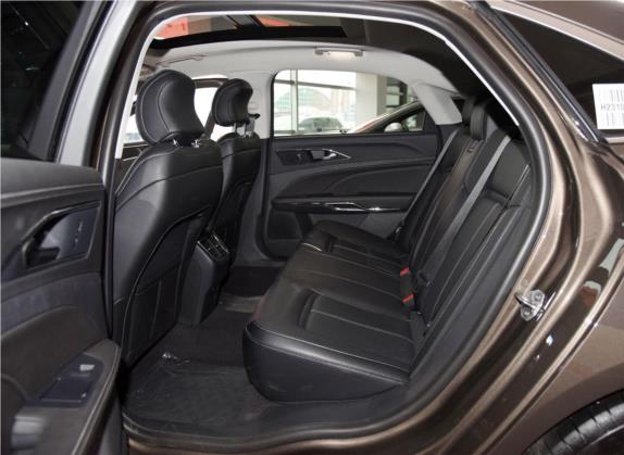 金牛座 2017款 EcoBoost 245 时尚型 车厢座椅   后排空间