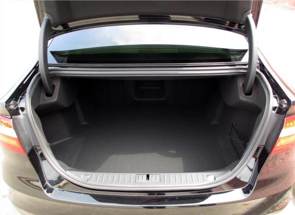 金牛座 2017款 EcoBoost 245 豪华型 车厢座椅   后备厢