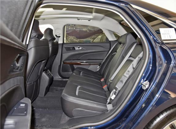 金牛座 2017款 EcoBoost 245 旗舰型 车厢座椅   后排空间