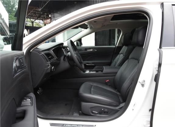 金牛座 2019款 EcoBoost 245 尊享版 车厢座椅   前排空间