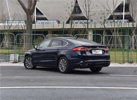 蒙迪欧新能源 2018款 2.0 PHEV 智尊旗舰型 外观   斜后