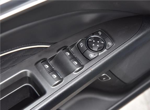 蒙迪欧新能源 2018款 2.0 PHEV 智尊旗舰型 车厢座椅   门窗控制