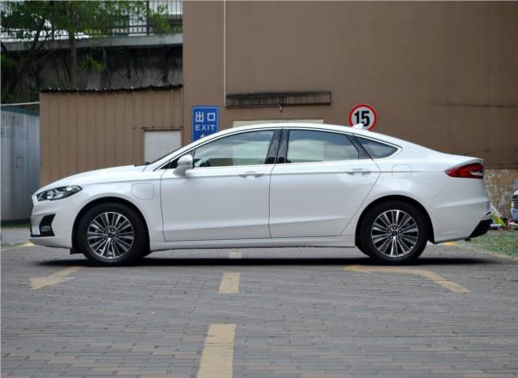 蒙迪欧新能源 2018款 2.0 PHEV 智控时尚型 国V 外观   正侧
