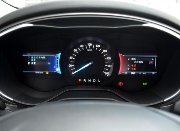 蒙迪欧新能源 2018款 2.0 PHEV 智控时尚型 国V 中控类   仪表盘