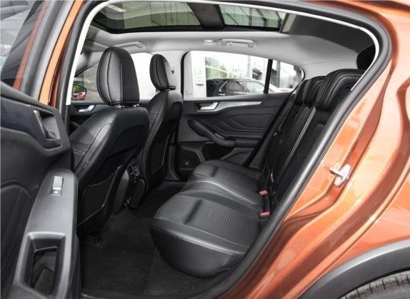 福克斯Active 2020款 EcoBoost 180 自动劲耀型 车厢座椅   后排空间