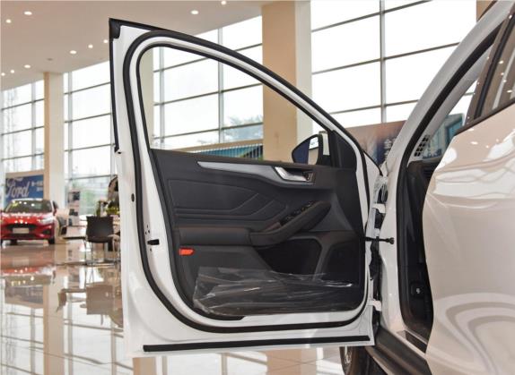 福克斯Active 2020款 EcoBoost 180 自动劲潮型 车厢座椅   前门板
