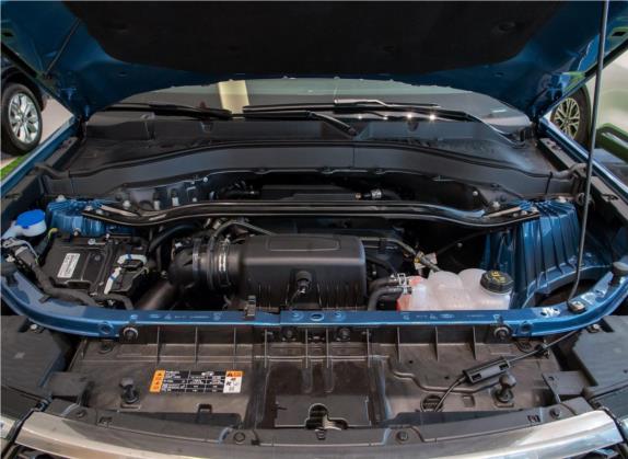 探险者 2020款 EcoBoost 285 四驱运动版ST-LINE 7座 其他细节类   发动机舱
