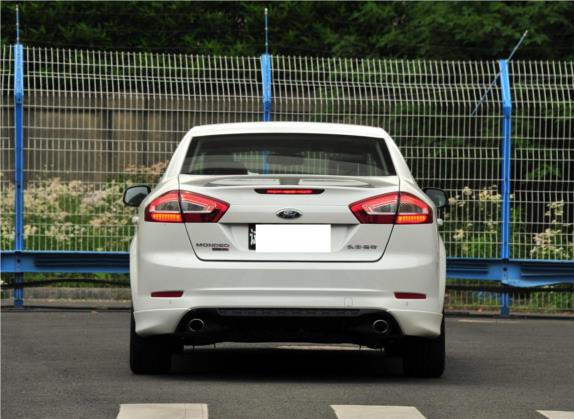 蒙迪欧-致胜 2012款 2.0L GTDi240旗舰运动版 外观   正后
