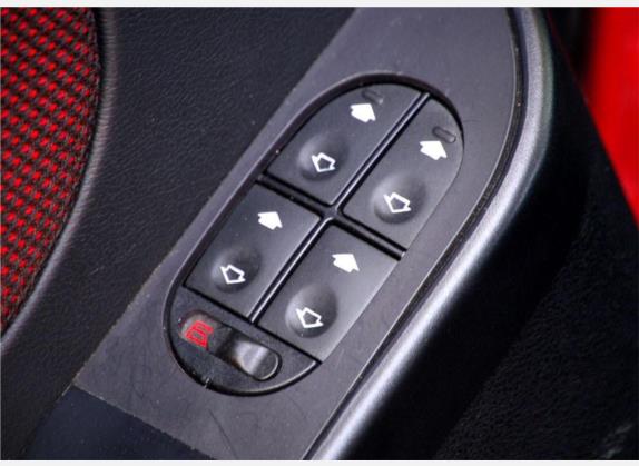 嘉年华 2006款 1.6L 手动运动型 车厢座椅   门窗控制