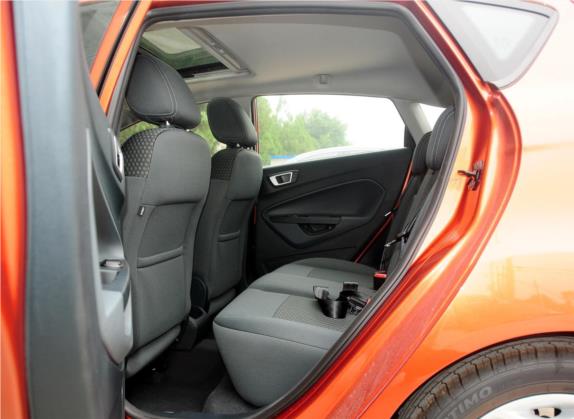 嘉年华 2011款 两厢 1.5L 自动运动型 车厢座椅   后排空间