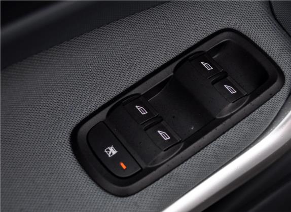 嘉年华 2012款 两厢 1.5L 自动动感限量版 车厢座椅   门窗控制