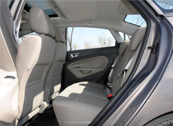 嘉年华 2013款 三厢 1.5L 自动品尚型 车厢座椅   后排空间