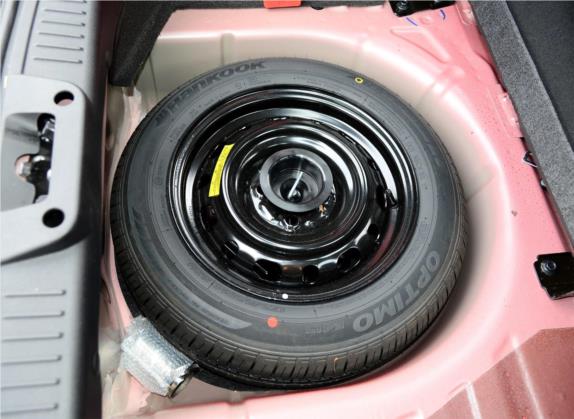嘉年华 2013款 两厢 1.5L 自动运动型 其他细节类   备胎