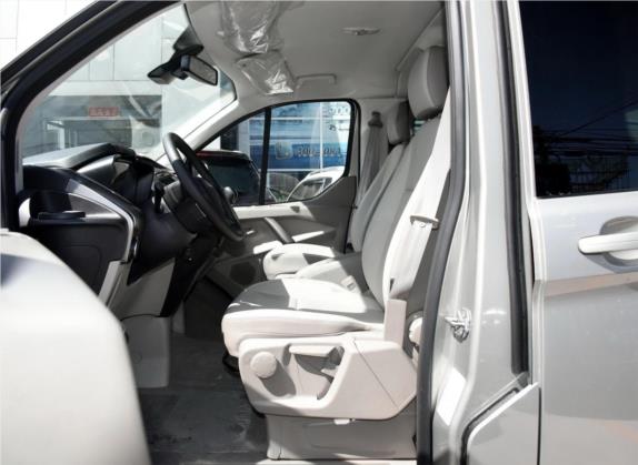 途睿欧 2016款 2.0T 手动精英版 车厢座椅   前排空间