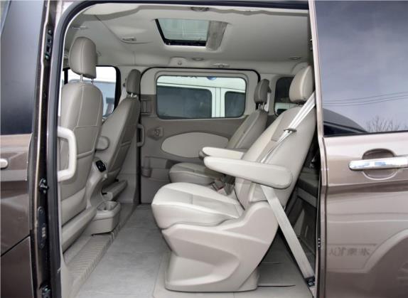 途睿欧 2017款 2.0T 自动精睿版 车厢座椅   后排空间