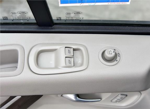 途睿欧 2017款 2.0T 自动精睿版 车厢座椅   门窗控制
