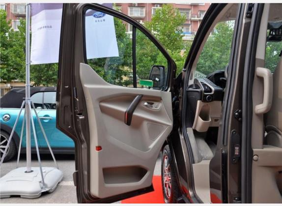 途睿欧 2017款 2.0T 自动商务舱版 车厢座椅   前门板