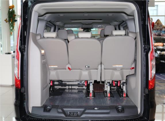 途睿欧 2020款 2.0T 手动精英版 国VI 车厢座椅   后备厢