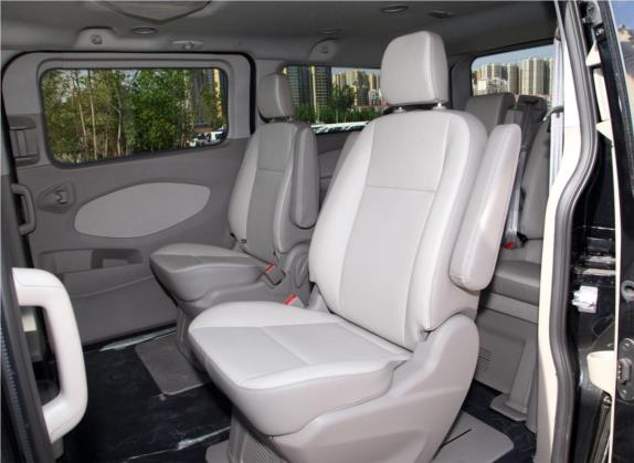 途睿欧 2020款 2.0T 自动精英版 国VI 车厢座椅   后排空间