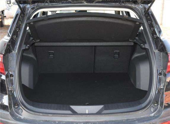 领界 2019款 EcoBoost 145 CVT 尊领型酷潮科技版 国VI 车厢座椅   后备厢
