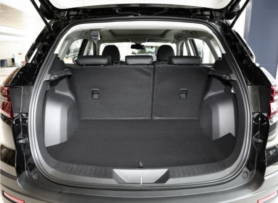 领界 2021款 领界S EcoBoost 145 CVT 智领轻混型 车厢座椅   后备厢